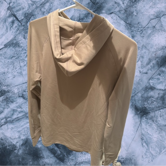 Reebok Lightweight Hoodie - Picture 2 of 4